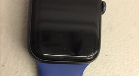 Fair
													Apple Watch Series 4 44mm - Unlocked, Gray, A1976 - Cellular, Aluminum, photo 2 of 5