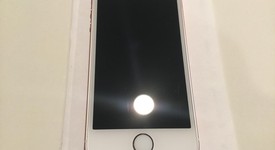 Good
													Apple iPhone SE 1st Gen 2016 - AT&T, Rose Gold, 16 GB, A1662, photo 3 of 12