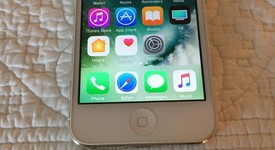 Good
													Apple iPhone 5 - Sprint, White, 16 GB, A1429, photo 6 of 6