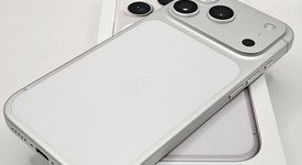 Mint
													Apple iPhone 17 Pro - Unlocked, Silver, 256 GB, A3256, photo 1 of 13