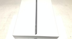 New
													Apple iPad 9th Gen - Unlocked, Gray, 256 GB, A2603, photo 3 of 5