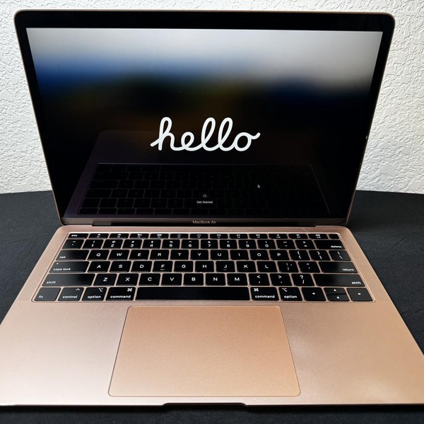 MacBook Air 2019 - 13 inch - 256 GB, Gold, 8 GB, Intel Core i5