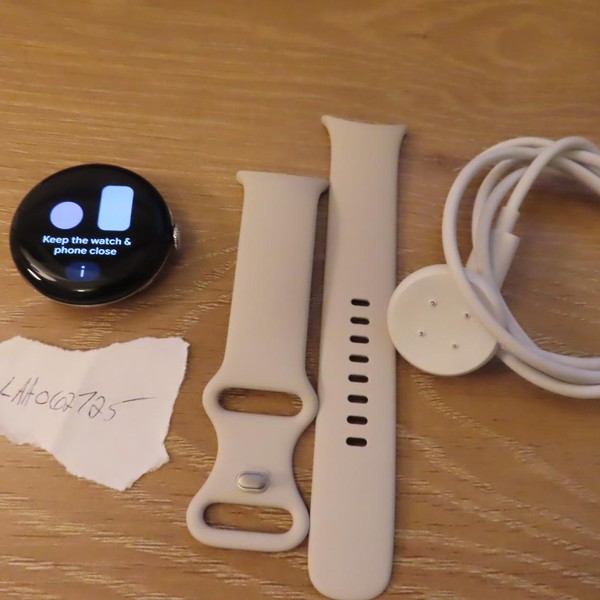 Google Pixel Watch 3 - Unlocked, Silver, 41mm, LTE