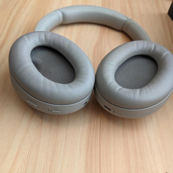 Sony WH-1000XM4 - Silver