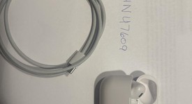 Used
													Apple AirPods Pro 2nd Gen - USB-C, photo 3 of 8