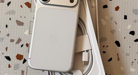 Mint
													Apple iPhone 17 Pro - Unlocked, Silver, 256 GB, A3256, photo 1 of 9