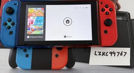 Mint
													Nintendo Switch - Red & Blue, 32 GB, photo 2 of 25