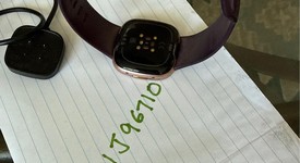 Good
													Fitbit Versa 4 - Rose Gold, photo 2 of 2