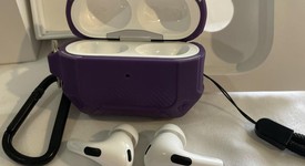 Used
													Apple AirPods Pro 2nd Gen - USB-C, photo 3 of 3