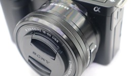 Mint
													Sony ZV-E10 - Black, photo 2 of 10