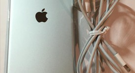 Mint
													Apple iPhone 6 - Verizon, Silver, 16 GB, A1549, photo 2 of 6