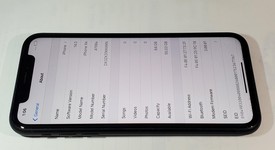 Mint
													Apple iPhone Xr - AT&T, Black, 64 GB, A1984, photo 5 of 12