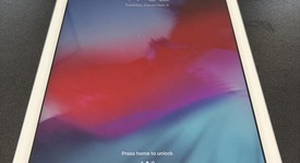 Good
													Apple iPad Air - Wi-Fi, Silver, 32 GB, photo 1 of 5