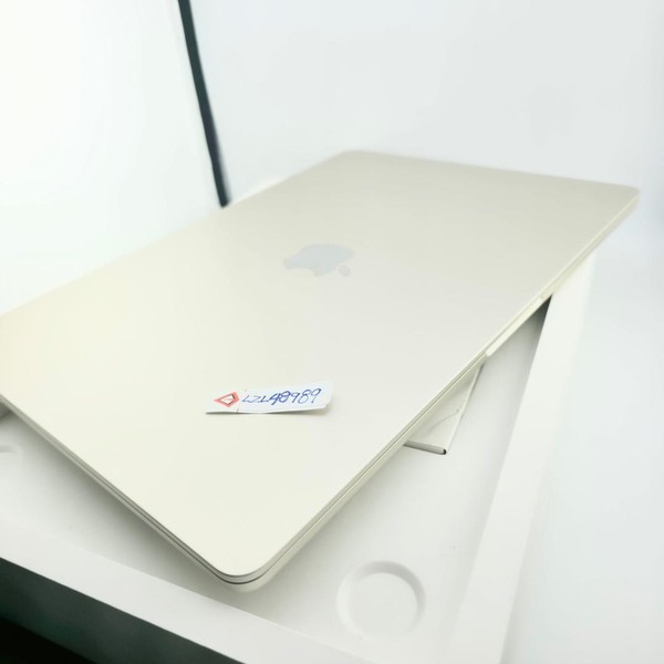 MacBook Air 2024 (M3) - 15 inch - 256 GB, Starlight, 16 GB, Apple M3, 10-core GPU