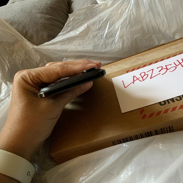 Apple iPhone Air - Unlocked, 256 GB, Space Black, A3260