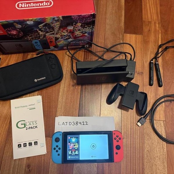 Nintendo Switch - 32 GB, Red & Blue