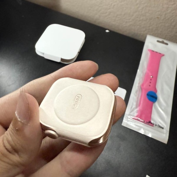 Apple Watch Series 10 42mm - Rose Gold, A2997 - GPS, Aluminum