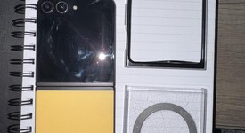 Fair
													Samsung Galaxy Z Flip5 - Unlocked, Yellow, 512 GB, 8 GB, SM-F731U1, photo 3 of 10