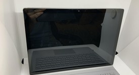 Good
													Microsoft Surface Book 2 13.5" - I7, 512 GB, 16 GB, photo 4 of 10