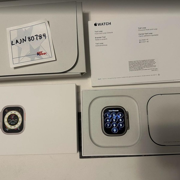 Apple Watch Ultra 49mm - Unlocked, Titanium, A2622