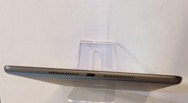 Mint
													Apple iPad 8th Gen - Unlocked, Gray, 32 GB, A2428, photo 2 of 6