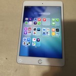 Good Apple iPad Mini (5th Gen) - Unlocked, 64 GB, Silver