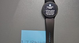 Good
													Samsung Galaxy Watch4 - Unlocked, Black, 40mm, photo 1 of 4