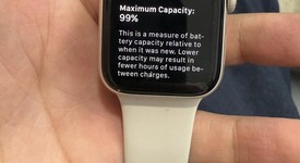 Fair
													Apple Watch SE 2nd Gen 40mm - Unlocked, Silver, A2726 - Cellular, Aluminum, photo 6 of 6