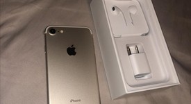 Mint
													Apple iPhone 7 - Verizon, Gold, 32 GB, A1660, photo 3 of 10
