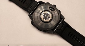 Mint
													Garmin Fenix 8 - Carbon, AMOLED, photo 2 of 4