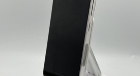 Good
													Samsung Galaxy S22 - Unlocked, White, 128 GB, 8 GB, SM-S901U1, photo 2 of 5