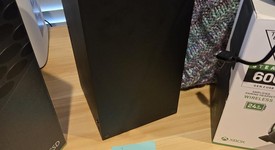 Mint
													Xbox Series X (2020) - Black, 1 TB, standard, photo 5 of 9