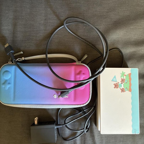 Nintendo Switch - 32 GB, Green & Blue, Animal Crossing: New Horizons