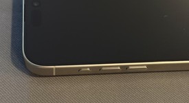 Mint
													Apple iPhone 15 Pro Max - AT&T, Natural, 512 GB, A2849, photo 4 of 6