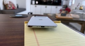 Mint
													Apple iPhone Air - Unlocked, Sky Blue, 512 GB, A3260, photo 4 of 9