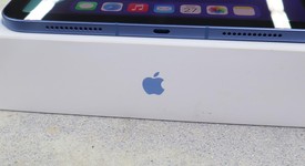 Good
													Apple iPad 11th Gen - Unlocked, Blue, 128 GB, A3355, photo 3 of 11