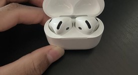 Used
													Apple AirPods 4th Gen - Active Noise Cancellation, photo 3 of 7