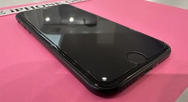 Good
													Apple iPhone SE 2nd Gen 2020 - Unlocked, Black, 64 GB, A2275, photo 3 of 13