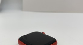 Fair
													Apple Watch Series 6 40mm - Red, A2291 - GPS, Aluminum, photo 3 of 5