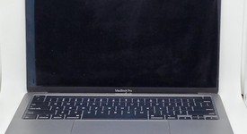 Fair
													MacBook Air 2020 - 13" - I5, Gray, 512 GB, 16 GB, photo 2 of 10