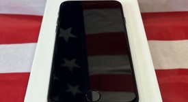 Mint
													Apple iPhone SE 3rd Gen 2022 - Unlocked, Midnight, 64 GB, A2595, photo 4 of 14
