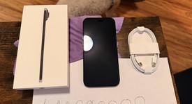 Mint
													Apple iPhone Air - Unlocked, Space Black, 256 GB, A3260, photo 4 of 11