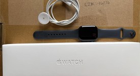 Good
													Apple Watch Series 8 45mm - Unlocked, Midnight, A2774 - Cellular, Aluminum, photo 3 of 8