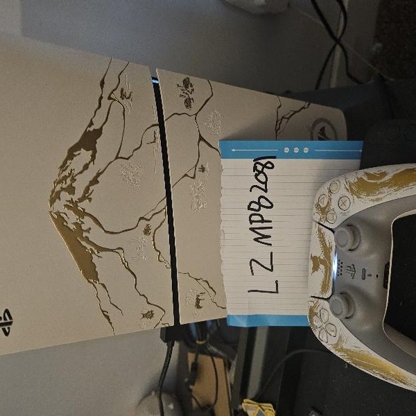 PlayStation 5 Slim Standard Edition (2023) - 1 TB, Gold, Ghost of Yotei
