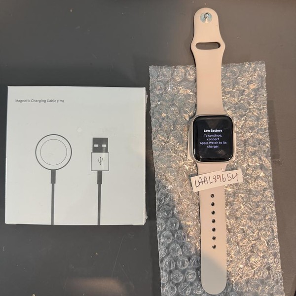Apple Watch SE 2nd Gen 40mm - Starlight, A2722 - GPS, Aluminum