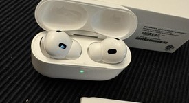 Used
													Apple AirPods Pro 2 - Lightning, photo 3 of 12