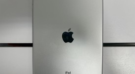Good
													Apple iPad Air - Unlocked, Silver, 128 GB, photo 3 of 4