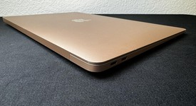 Good
													MacBook Air 2020 - 13" - I5, Gold, 512 GB, 16 GB, photo 5 of 7