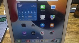 Good
													Apple iPad Air 2 - Unlocked, Silver, 64 GB, photo 3 of 3