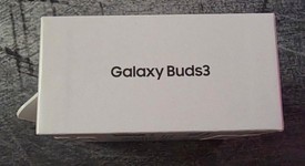 New
													Samsung Galaxy Buds3 - Silver, photo 3 of 5